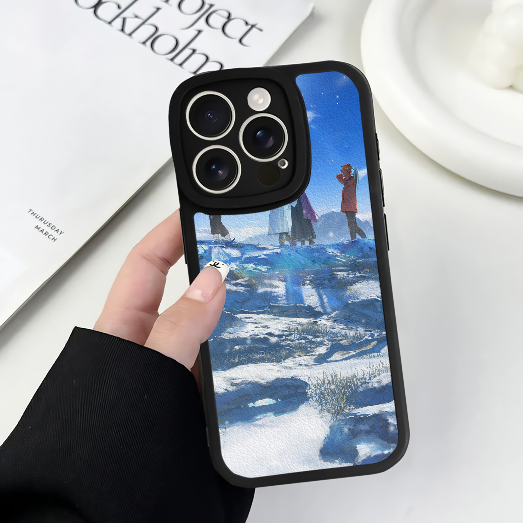（画像用） 葬送のフリーレン Frieren 【iPhone 16シリーズ対応】シリコンスマホケース（レザー調） 材質：シリコン